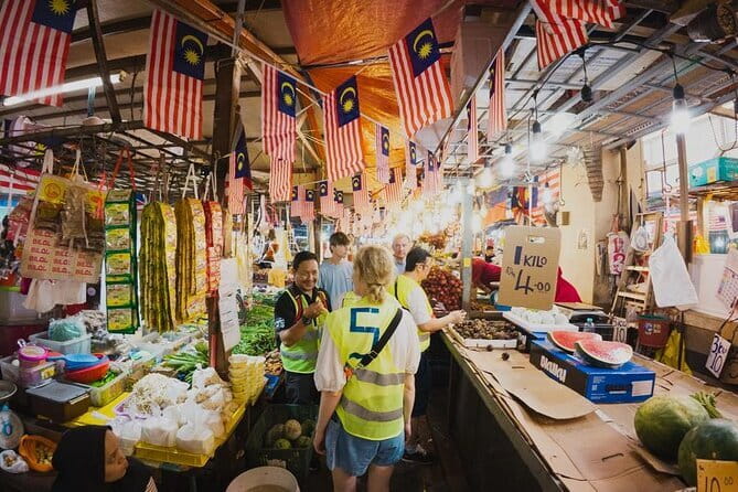 4-Hour Inspiring KL Cycling Tour - Jamek Mosque and the Colonial Core