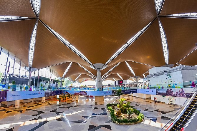 Arrival Transfer : Kuala Lumpur Airport - Late-night arrivals and extra charges