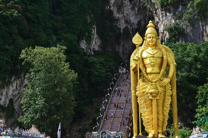 Batu Caves & Firefly Cruise from Kuala Lumpur with Seafood Dinner - Batu Caves: temple color and a busy shrine