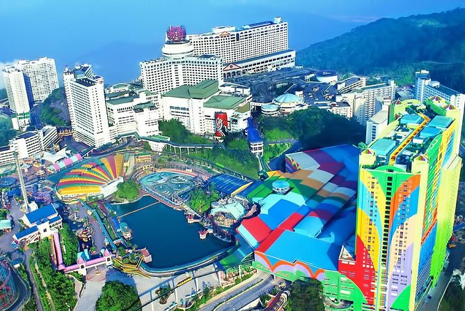 Batu Caves & Genting Highland Day Tour Include 2-Way Cable Car Ride - What the Batu Caves stop is really like