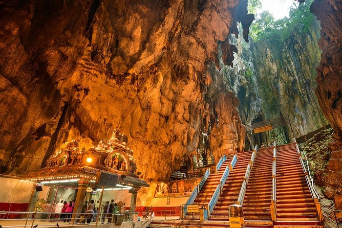 Batu Caves Temple Tour - Climbing the 272 steps to the temple