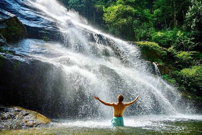 Batu Caves, Waterfalls & Hot Springs Day Tour from Port Klang - Jadi Batek Gallery and the working side of batik