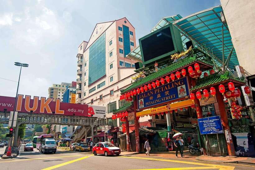 Best of Kuala Lumpur Tour with Twin Tower Entry - Merdeka Square and the River of Life