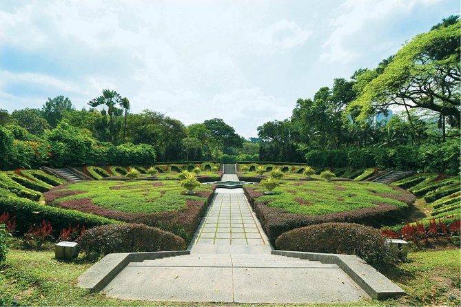 Bird Park & Butterfly Farm Nature Tour From Kuala Lumpur - Kuala Lumpur Bird Park: the strongest stop