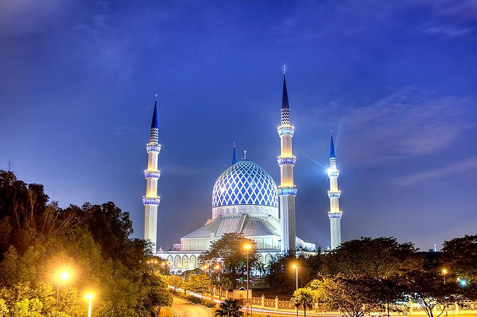 Blue Mosque And Batu Caves Tour - Two very different religious sights in one half-day