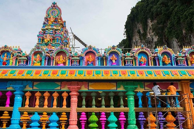 Blue Mosque And Batu Caves Tour - Private transport, timing, and communication