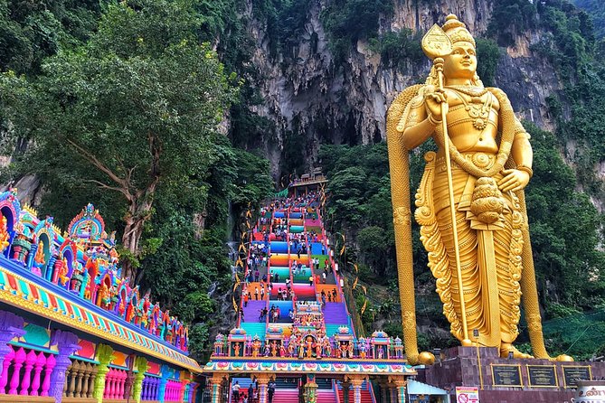 Blue Mosque And Batu Caves Tour - Sultan Salahuddin Abdul Aziz Shah Mosque, 45 minutes