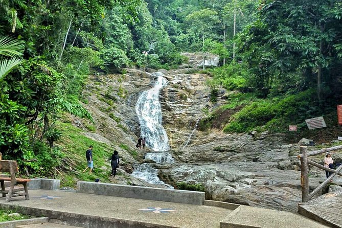 Cameron Highlands with Lunch Guided Day Tour (SIC/Shared Tour) - Lunch with a useful break in the middle