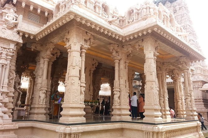 City Tour with Batu Cave and Fireflies Tour - The National Museum in one focused hour