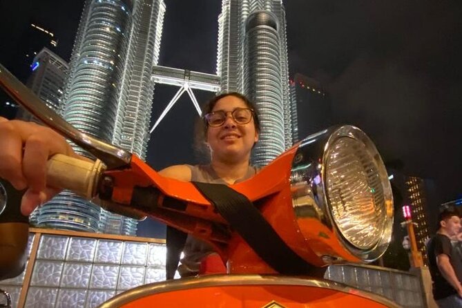Cooler Lumpur by Night - Photo stops, stories, and the optional finish