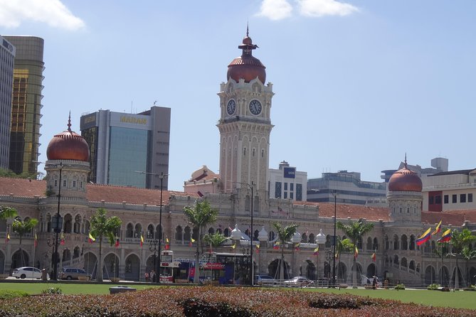 Day Tour Kuala Lumpur City, Batu Caves, Little India, Chinatown - Guides add value when the schedule gets tight