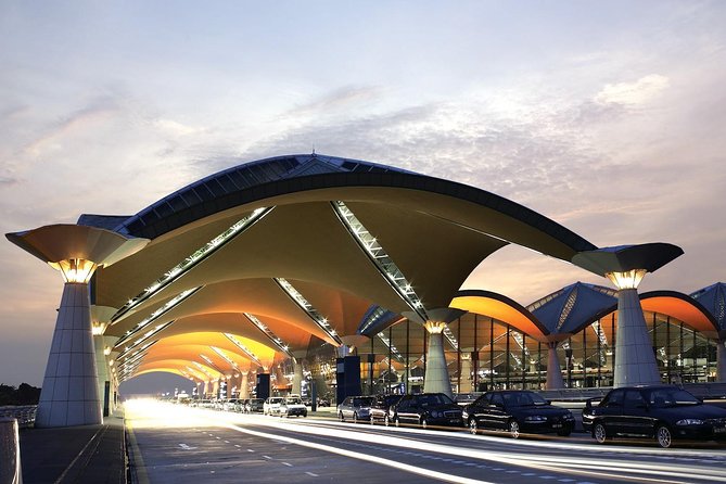 Departure Transfer : Kuala Lumpur International Airport - Private or Shared: Which Choice Fits You?