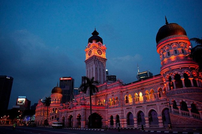 Discover The Best of Kuala Lumpur by Night - What the vehicle and group size mean