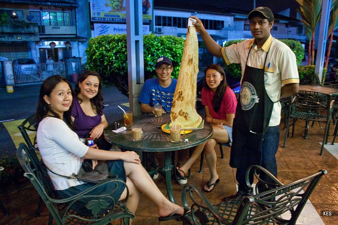Eat Like a Local: Kuala Lumpur Hawker Center and Street Food Tour by Night - Why a guided food night works well in Kuala Lumpur