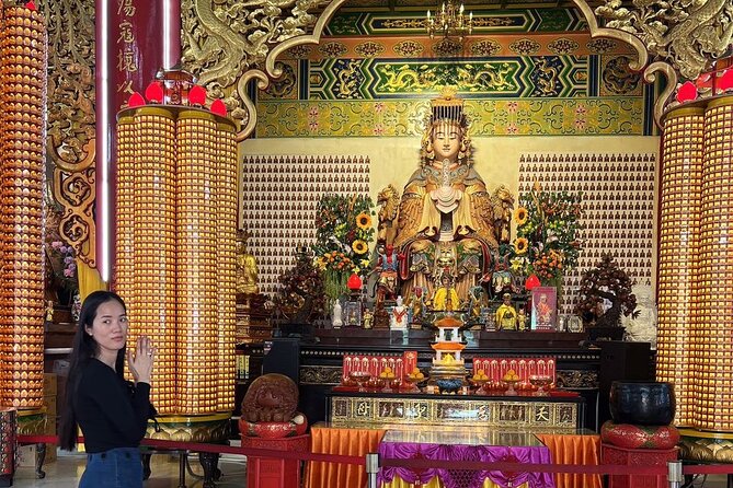 Exclusive Half Day Batu Caves and Private City Tour Kuala Lumpur - Central Market is the best souvenir stop