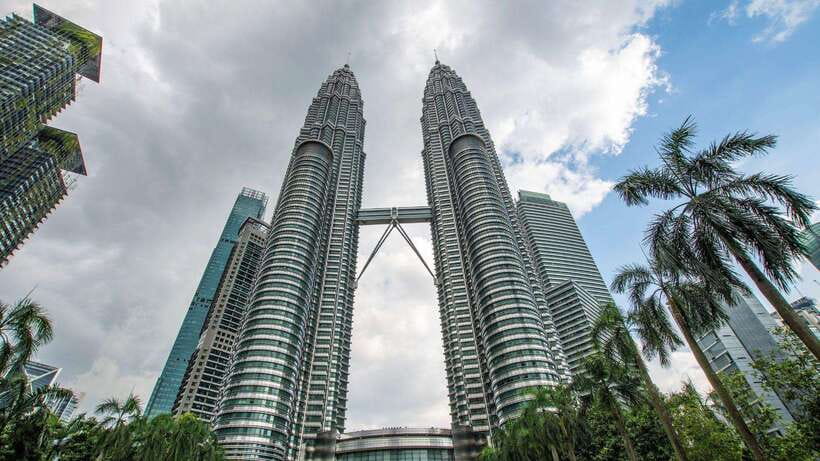 From KLIA or Port Klang: Kuala Lumpur Transit Tour - Merdeka Square, the River of Life, and a city in transition