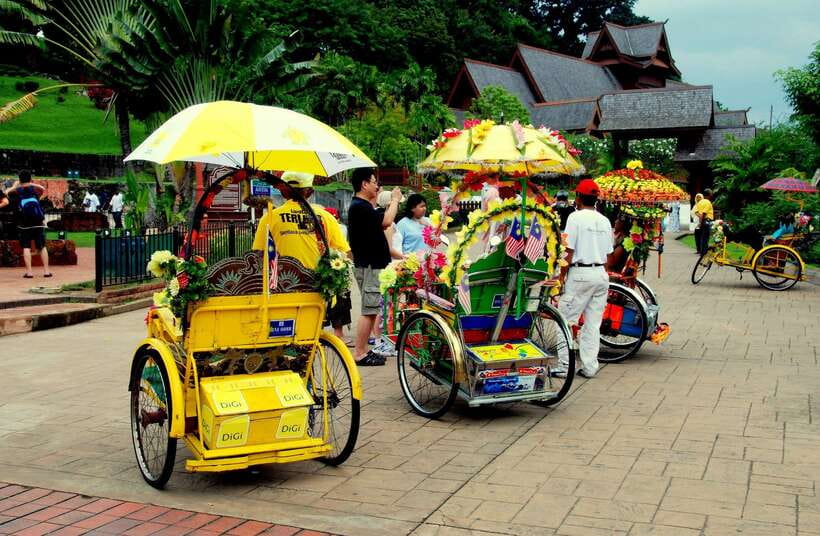 From Kuala Lumpur: Full-Day Historical Tour of Malacca - The drive south from your Kuala Lumpur hotel