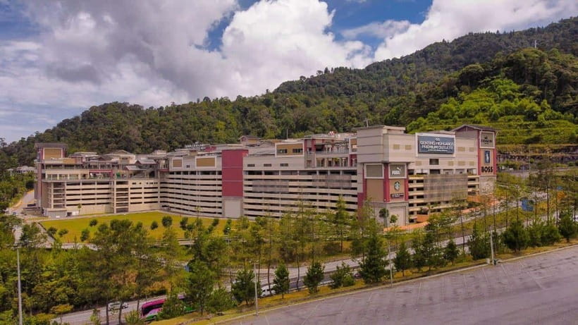 From Kuala Lumpur: Genting Highlands Day Tour & Gondola Ride - Six hours at Genting Highlands