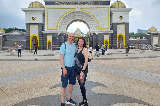 Full-Day Kuala Lumpur Sightseeing Tour - National Palace and National Monument