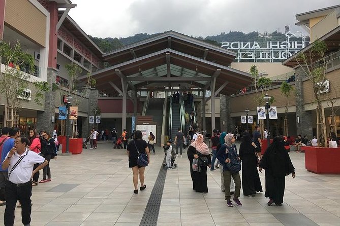 Genting Highland Full Day Tour :Exclusive Deal - The Awana SkyWay gives you the day’s best view