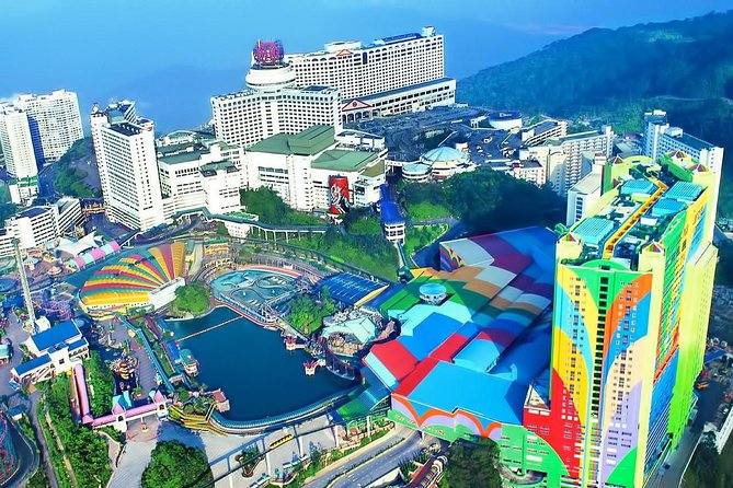 Genting Highlands Fun Day Trip from Kuala Lumpur - Starting in Kuala Lumpur and riding north