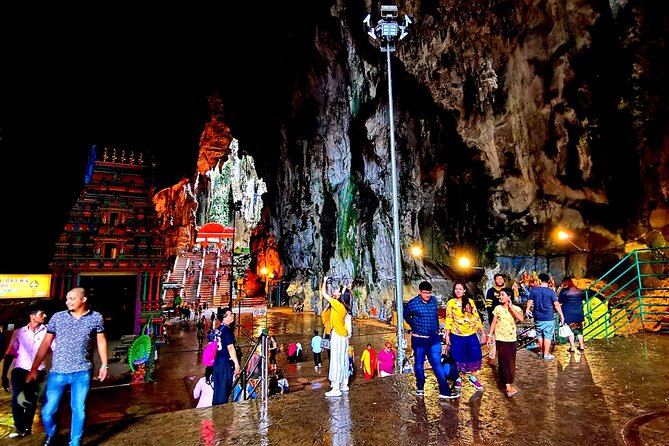 Half Day Cultural And Batu Caves Tour in Kuala Lumpur - What this four-hour Kuala Lumpur tour is really about