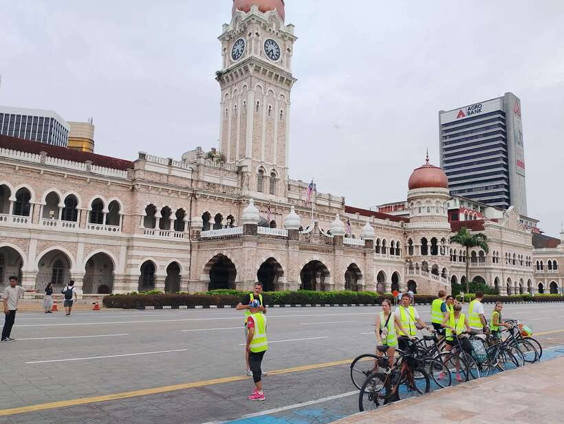 Hidden Kuala Lumpur: 4-Hour Bike Tour - The best way to prepare