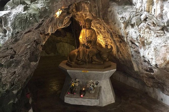 Ipoh Caves, Heritage And Cave Temple Tour From Kuala Lumpur - Concubine Lane and Ipoh’s old town
