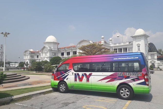 Ipoh Historical & Food Day Tour from Kuala Lumpur (Private Tour) - Chicken rice gives lunch a local purpose