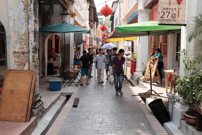 Ipoh Private Day Trip from Kuala Lumpur with Lunch - Perak Cave, paintings, and the cool air underground