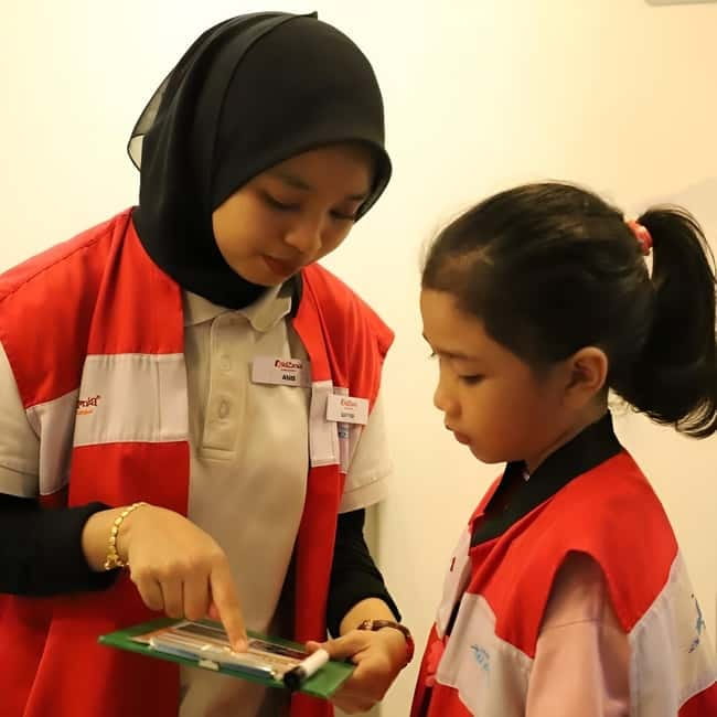 KidZania Entry Ticket - How the KidZos economy changes the play