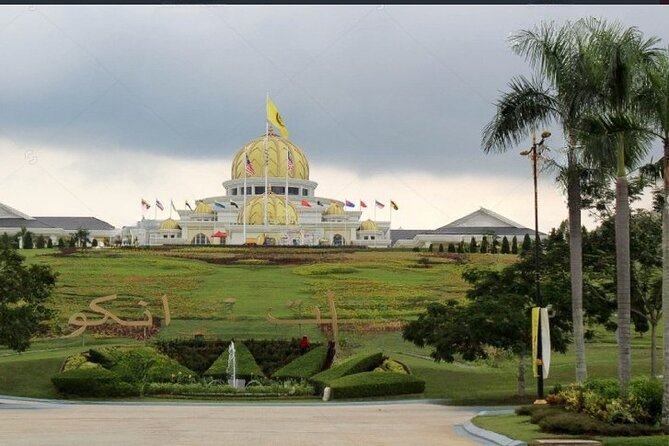 KL in a Day: 10-Hour Adventure Through the Heart of the City - Batu Caves and the 272 steps