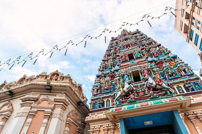 Kuala Lumpur (17 Attractions) Sightseeing Tour from Port Klang - Royal Selangor and the batik stop