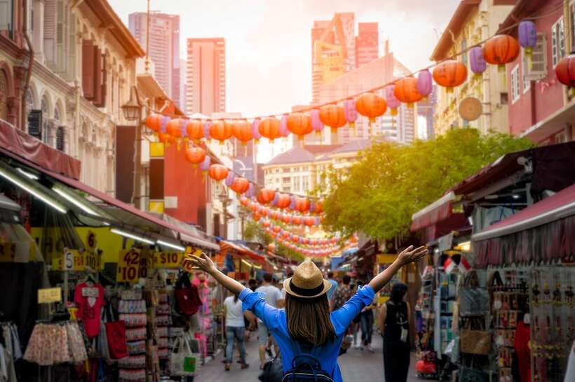 Kuala Lumpur: 4-Hour Authentic Local Markets & Event Tour - Chinatown for bargains and narrow streets