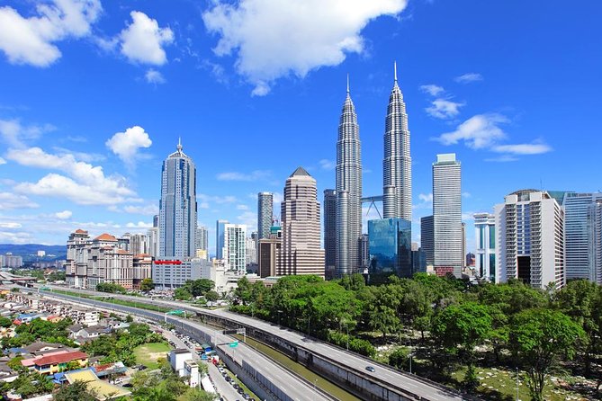 Kuala Lumpur Airport Transfer to Your Hotel - The first hour: from airport roads to a Kuala Lumpur hotel