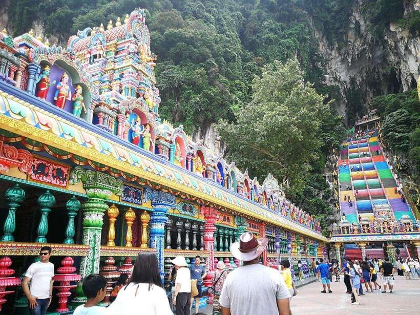 Kuala Lumpur: Batu Caves, Thean Hou Temple & National Mosque - What $33 buys you, and what it does not