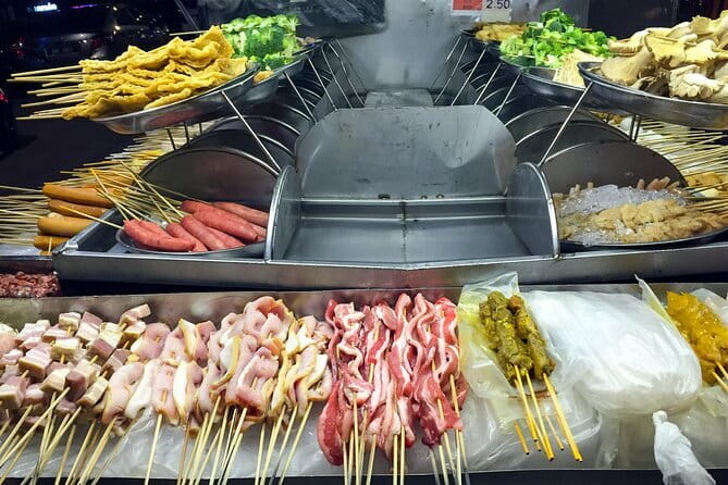 Kuala Lumpur Best Food Tour With A Guide - Walking, Public Transport, and the Private Format