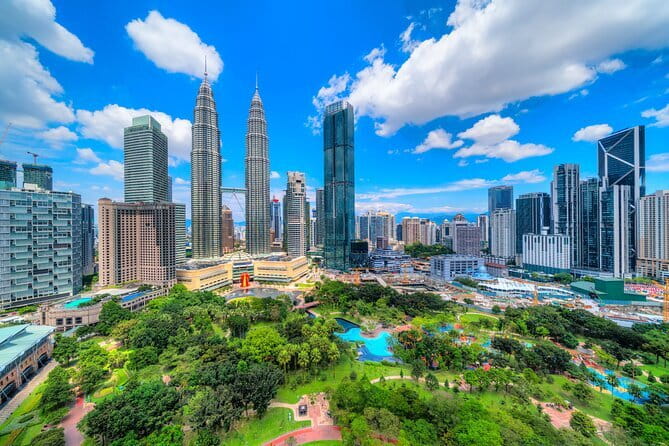 Kuala Lumpur Best Food Tour With A Guide - The Guides and the Human Side of the Tour