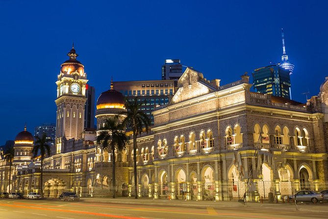 Kuala Lumpur by Night: Cultural Sights, City Lights & Local Vibes - Chinatown: street food, shopping, and a busy first stop