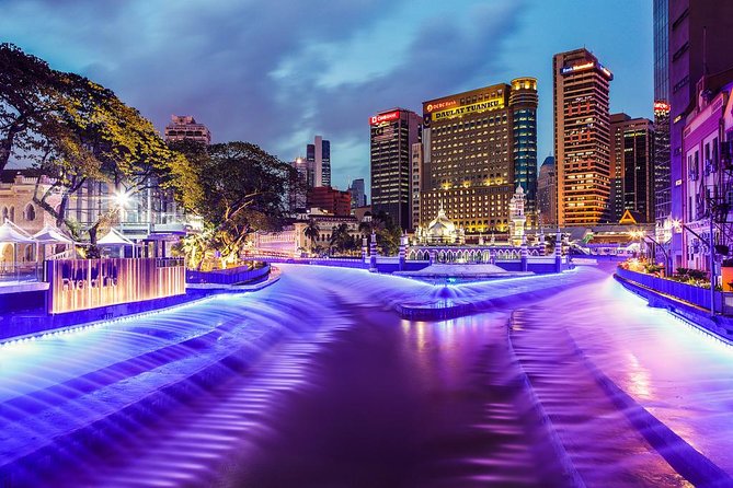 Kuala Lumpur by Night: Cultural Sights, City Lights & Local Vibes - Thean Hou Temple: a striking exterior above the city