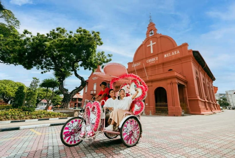 Kuala Lumpur: City Highlights, Batu Caves, and Malacca Tour - A long day built around Malaysia’s contrasts