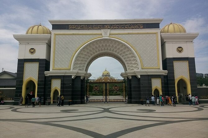 Kuala Lumpur City Tour Full Day 8 hours - Thean Hou Temple and Kuala Lumpur’s Chinese heritage