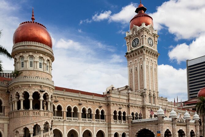 Kuala Lumpur City Tour with Batu Caves Discovery (Shared) - Seeing Malaysia’s royal palace at Istana Negara