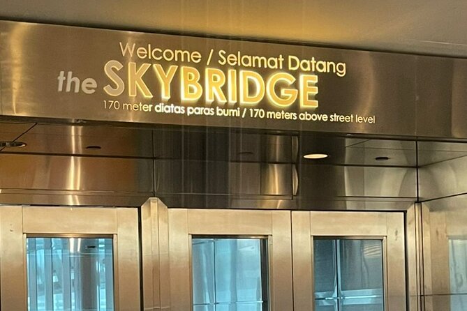 Kuala Lumpur City Tour with Petronas Twin Tower Admission Ticket - Masjid Negara and the National Monument