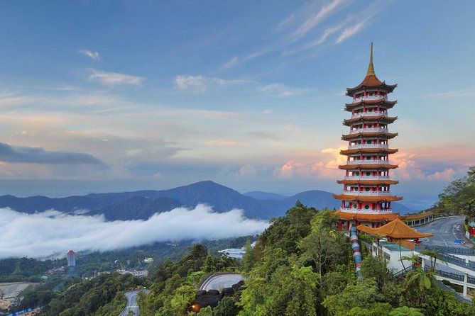Kuala Lumpur Customizable Private Tour Including Driver - The National Mosque and respectful sightseeing