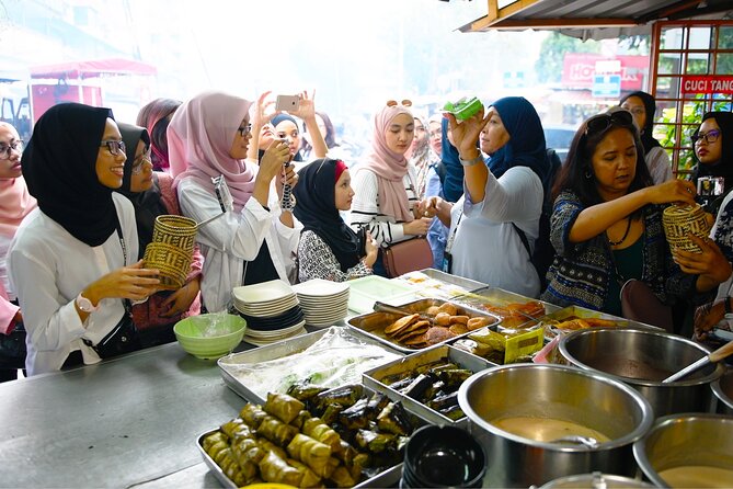 Kuala Lumpur Food Tour - A food tour that explains Kuala Lumpur one neighborhood at a time