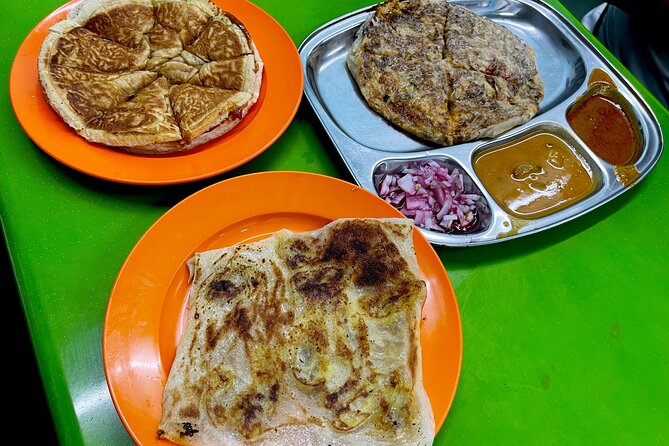 Kuala Lumpur Food Tour - Masjid Jamek adds context beyond the food