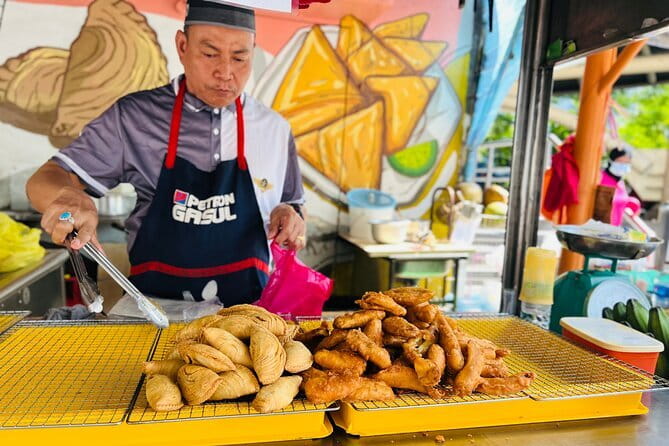 Kuala Lumpur Food Tour with 12+ Authentic Dishes & Local Secrets - Key points to know before you book