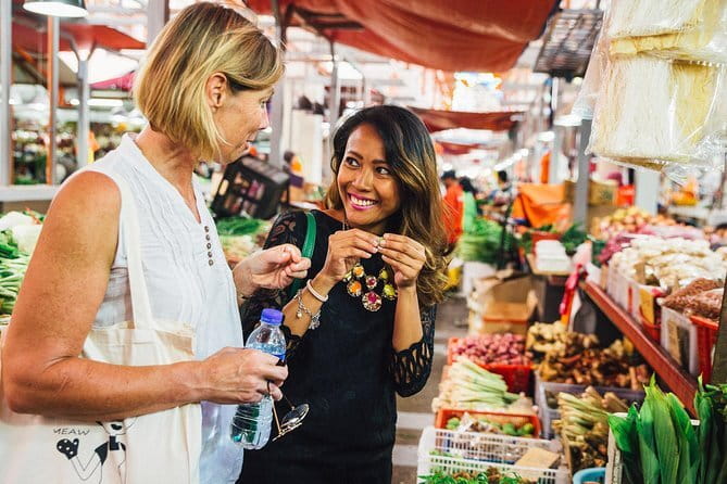 Kuala Lumpur Food Tour with 12+ Authentic Dishes & Local Secrets - Finishing near Merdeka Square