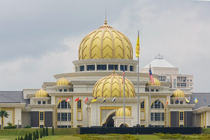 Kuala Lumpur Full Day City Tour with Petronas Twin Tower Tickets - Petronas Twin Towers, Kuala Lumpur’s essential first stop